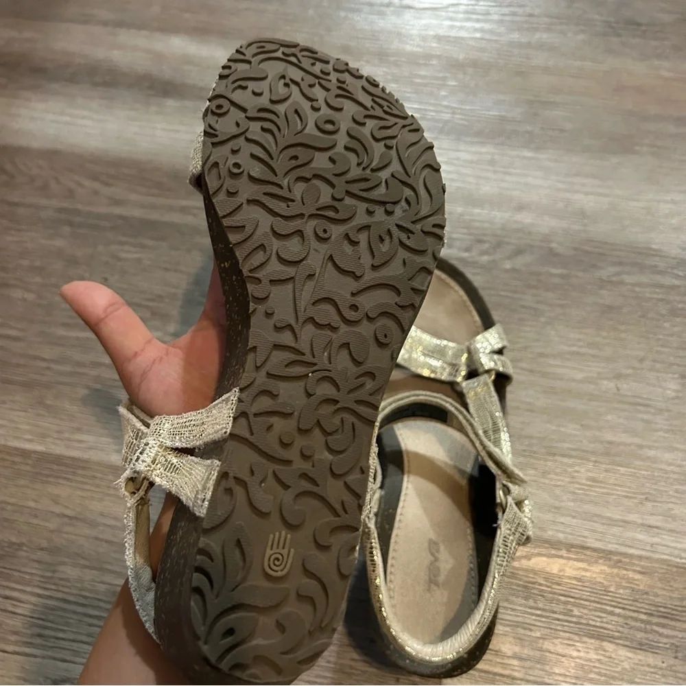 TEVA Ventura Leather Cork Wedge 2 Rialto Sandals Metallic